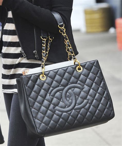 grand shopping tote bag chanel|chanel gst price 2022.